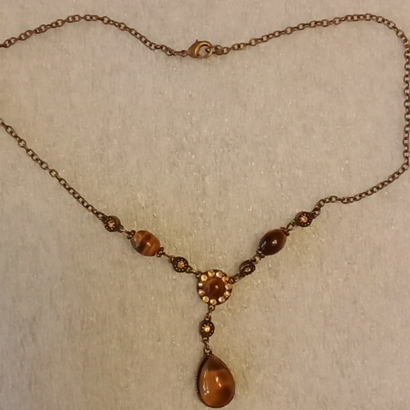 ♥️Vnt Avon  #909 - Picture 1 of 9